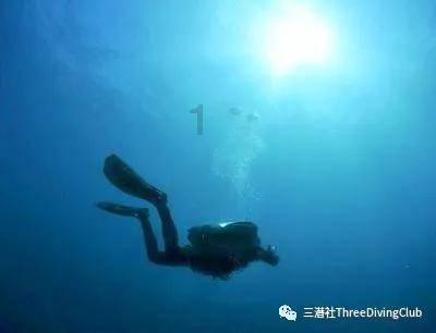 毁灭战士4