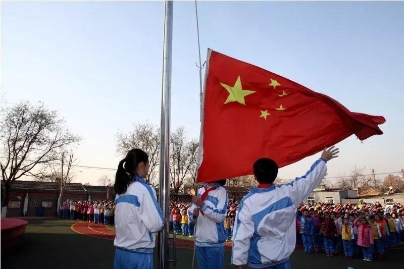 如果孩子吃饭吃出头发，你会怎么做？