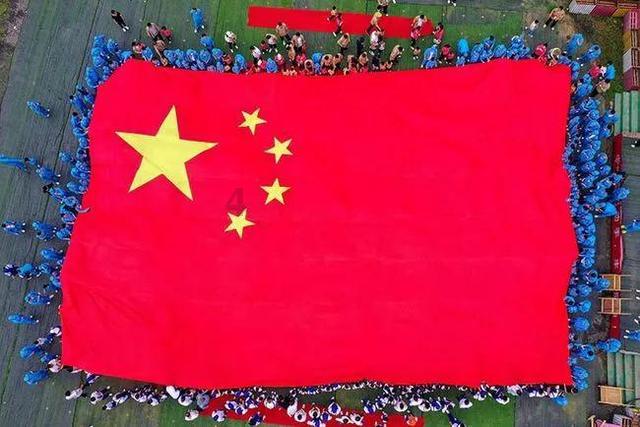 刘亚仁出庭受审 其律师辩称“因抑郁症对医用毒品产生依赖”