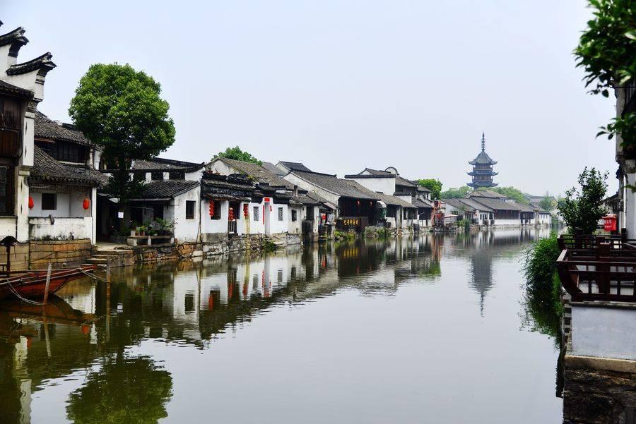逃出灰绿房