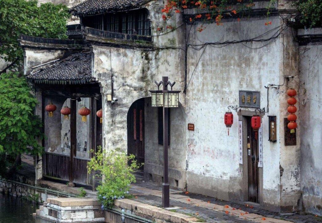 【1818黄金眼】自己不能装充电桩 公共充电费用贵